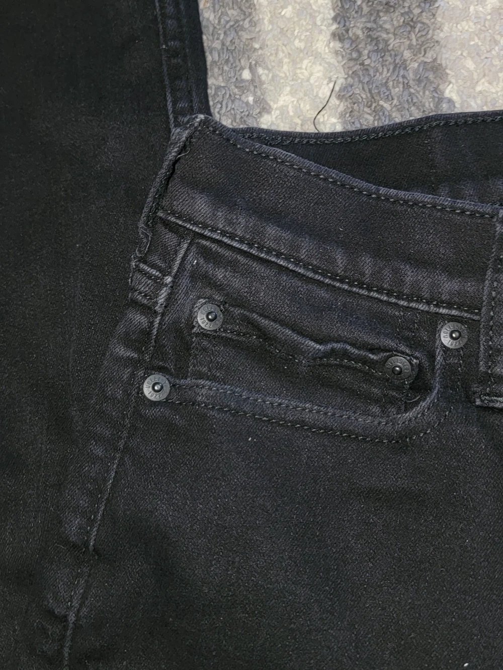 Hollister Men's Relaxed Jeans in Black